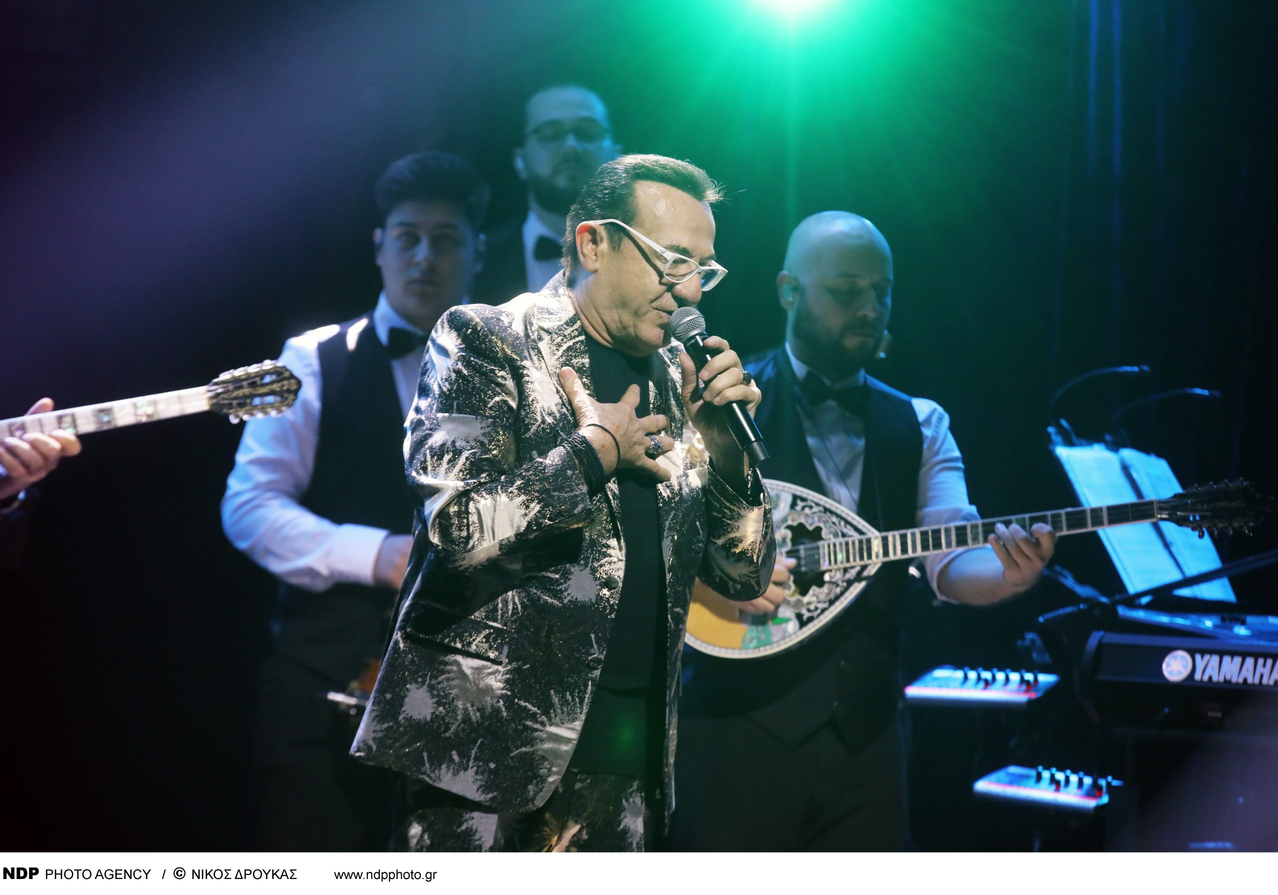 Ο αγαπημένος τραγουδιστής μίλησε για την κατάσταση της υγείας του και αποκάλυψε πότε θα επιστρέψει στη σκηνή.