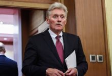 Ο εκπρόσωπος του Κρεμλίνου, Ντιμίτρι Πεσκόφ, υπογράμμισε ότι η Ρωσία προτίθεται να συνεχίσει τις στρατιωτικές επιχειρήσεις στην Ουκρανία