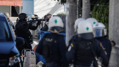 «Βροχή» πυροβολισμών το βράδυ της Κυριακής στο Ίλιον, όταν δύο οικογένειες Ρομά συνεπλάκησαν μετά από σοβαρό περιστατικό