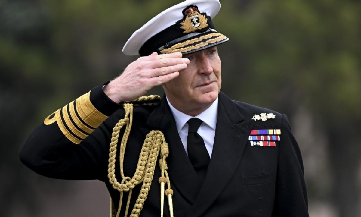 Την ανάγκη η Βρετανία να προετοιμαστεί πιο ουσιαστικά για ένα ολοένα και πιο ασταθές γεωπολιτικό περιβάλλον υπογράμμισε με δραματικό