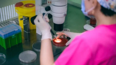 Για 17 ολόκληρα χρόνια, το σπέρμα ενός Δανού άνδρα διανεμόταν σε κλινικές γονιμότητας σε όλη την Ευρώπη, οδηγώντας στη γέννηση