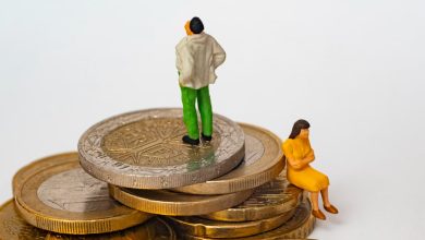 Οι εργαζόμενοι 55 και κάτω βρίσκονται πλέον στη ζώνη υψηλού κινδύνου για παράταση του εργασιακού τους βίου, καθώς από το 2027