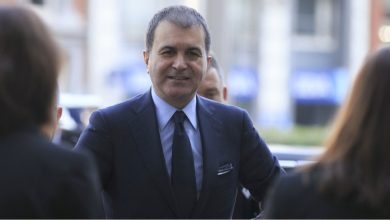 Σε μια ιδιαίτερα προκλητική τοποθέτηση προχώρησε ο Ομέρ Τσελίκ, εξαπολύοντας σφοδρή επίθεση κατά του Νίκου Δένδια και φτάνοντας