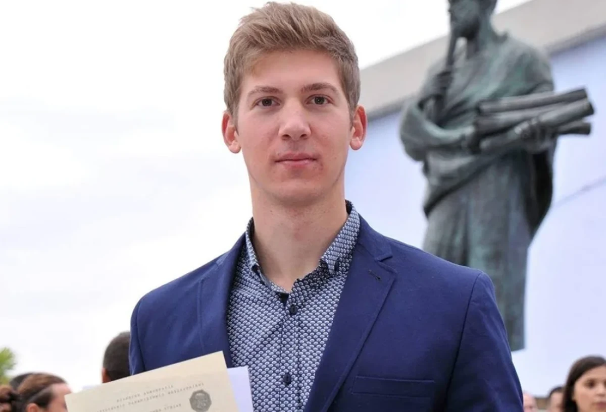 Η υπόθεση της εξαφάνισης του 33χρονου γιατρού Αλέξη Τσικόπουλου από την Κυριακή 7 Δεκεμβρίου εξελίσσεται σε θρίλερ που κρατά