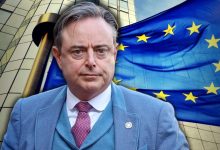 Ο Μπαρτ Ντε Βέβερ επέκρινε έντονα την πρόταση της Ευρωπαϊκής Επιτροπής για την αξιοποίηση των «παγωμένων» ρωσικών κεφαλαίων