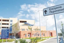 Σοκ έχει προκαλέσει στη Ζάκυνθο ο βίαιος θάνατος ενός δίχρονου αγοριού στο χωριό Άγιος Λέοντας, μετά από επίθεση που δέχτηκε από τον