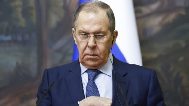 Η Μόσχα καταγγέλλει ότι η Ουάσινγκτον αποσταθεροποιεί τη διεθνή τάξη, την ώρα που η εισβολή της Ρωσίας στην Ουκρανία συμπληρώνει