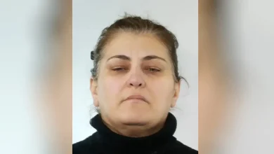 Στη δημοσιότητα δόθηκαν τα στοιχεία της 45χρονης «οικιακής βοηθού» που εκμεταλλεύονταν ηλικιωμένους ή άτομα με αναπηρία