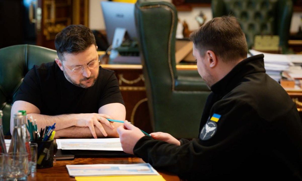 Ο Πρόεδρος της Ουκρανίας, Βολοντίμιρ Ζελένσκι, προχώρησε σε σημαντική αναδιάρθρωση στο ανώτατο επίπεδο της κυβέρνησης