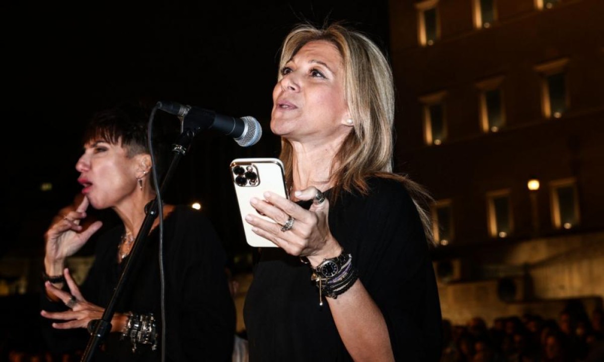 Νέα αντιπαράθεση προέκυψε γύρω από την απόφαση της Μαρίας Καρυστιανού να ιδρύσει πολιτικό κόμμα, με ακόμα έναν συγγενή