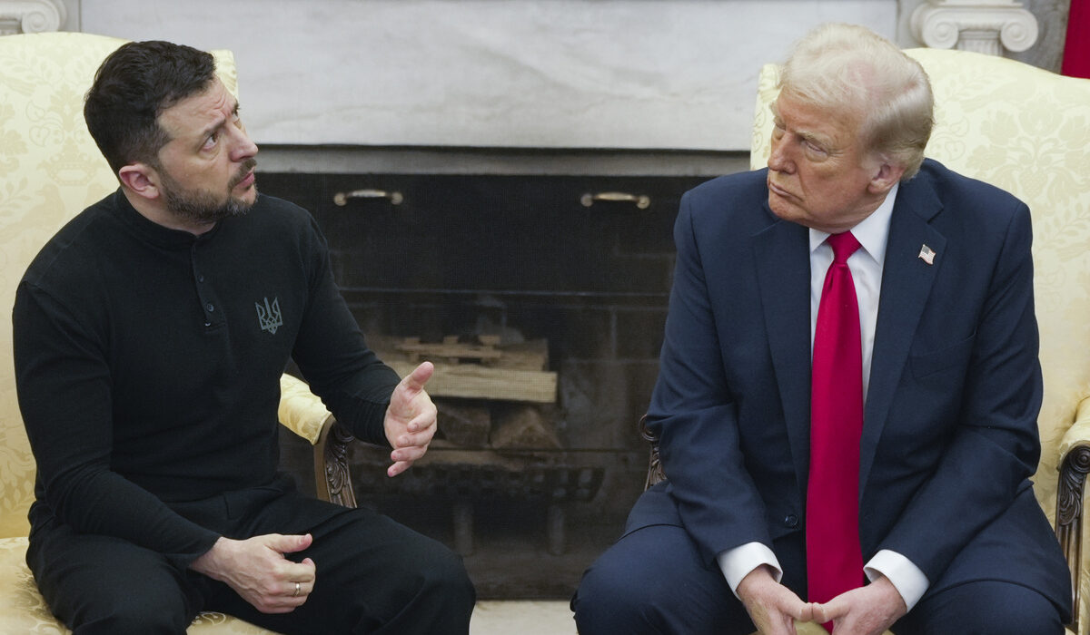 Ο Ουκρανός πρόεδρος ζητά σαφείς δεσμεύσεις από τους συμμάχους για το πώς θα αντιδράσουν σε ενδεχόμενη νέα ρωσική επίθεση.