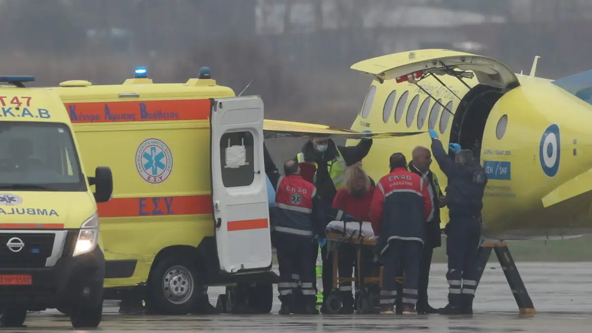 Βυθισμένη στη θλίψη παραμένει ολόκληρη η Ελλάδα από τον τραγικό θάνατο των οπαδών του ΠΑΟΚ στον «δρόμο του θανάτου» στη Ρουμανία.