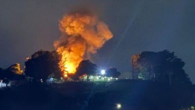 Στοχευμένα πλήγματα σε κρίσιμες στρατιωτικές και υποδομικές εγκαταστάσεις στη Βενεζουέλα φέρονται να πραγματοποίησαν