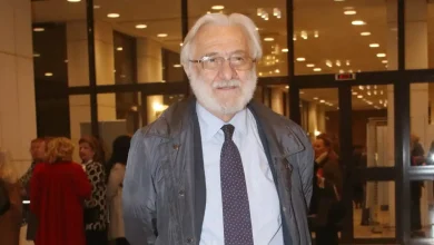 Στις έντονες αντιδράσεις και στην οργανωμένη επίθεση που δέχεται τόσο η νέα του κινηματογραφική δουλειά, «Καποδίστριας»