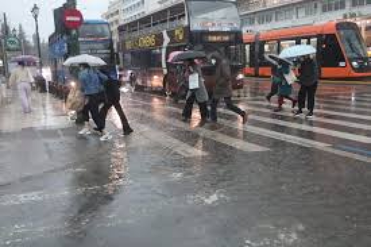 Στο "πορτοκαλί" παραμένει η προειδοποίηση της ΕΜΥ αναφορικά με το Έκτακτο Δελτίο Επιδείνωσης Καιρού για την Πέμπτη.