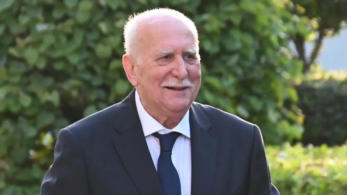 Η είδηση ότι η οικογένεια του Γιώργου Παπαδάκη αποφάσισε η τελετή αποχαιρετισμού του να πραγματοποιηθεί στο Αποτεφρωτήριο της Ριτσώνας