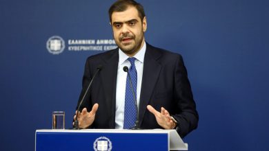 Σαφές μήνυμα προς τους αγρότες έστειλε το Μέγαρο Μαξίμου μέσω του κυβερνητικού εκπροσώπου Παύλου Μαρινάκη, καθώς φαίνεται