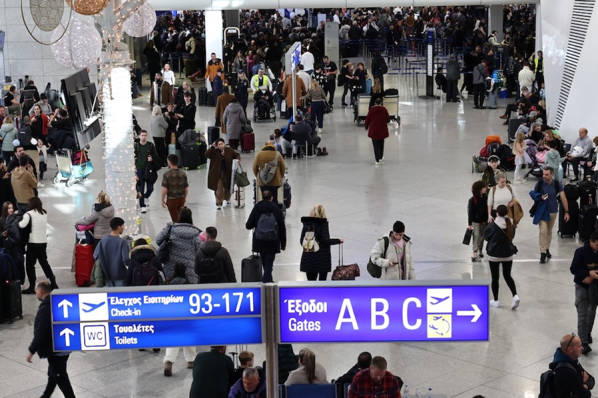 Με αργά, αλλά σταθερά βήματα, ο ελληνικός εναέριος χώρος επανέρχεται σε λειτουργία μετά το σοβαρό τεχνικό πρόβλημα που