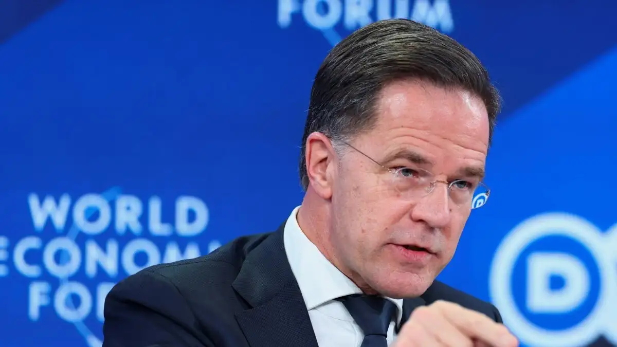 Τερμάτισε το «γλείψιμο» στον Τραμπ ο Γενικός Γραμματέας του ΝΑΤΟ, Μάρκ Ρούτε: «Χωρίς την πίεσή του, η Ευρώπη δεν θα αποφάσιζε να αυξήσει τις αμυντικές δαπάνες»