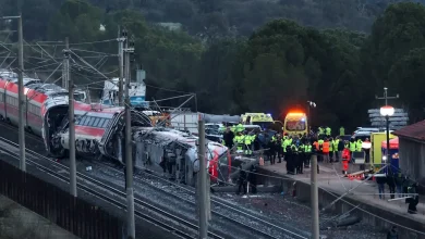 Σε κλίμα βαθιάς οδύνης, η Ισπανία εισέρχεται σε τριήμερο εθνικό πένθος μετά το φονικό σιδηροδρομικό δυστύχημα
