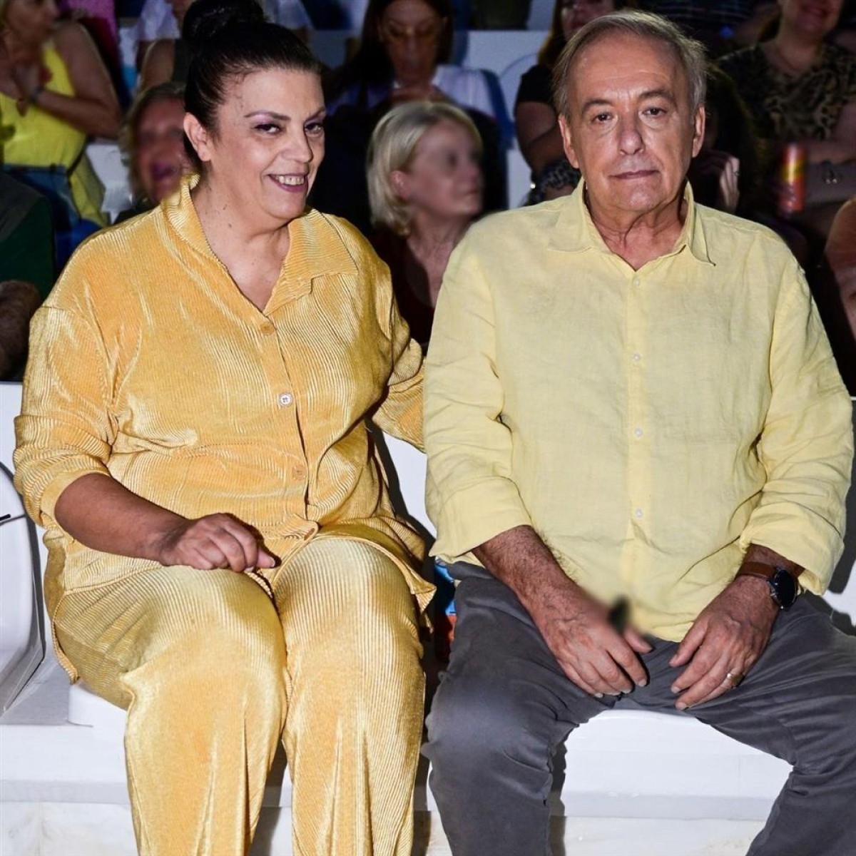 Έπειτα από 11 χρόνια σχέσης, μακριά από τα φώτα της δημοσιότητας, ο Ανδρέας Μικρούτσικος ετοιμάζεται να παντρευτεί την