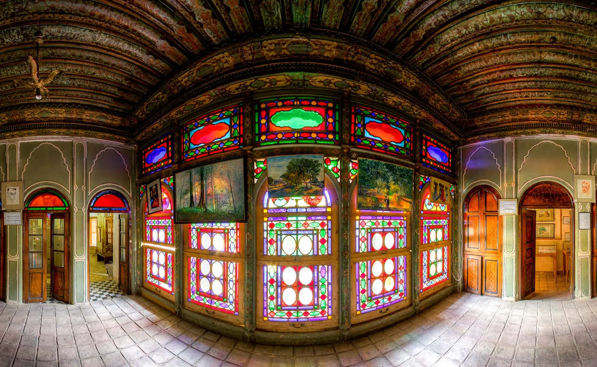 Ζημιές υπέστη το παλάτι Γκολέσταν, που βρίσκεται στο ιστορικό κέντρο της Τεχεράνης, από αεροπορικές επιδρομές των ΗΠΑ και του Ισραήλ