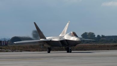 Συναγερμός σήμανε την Πέμπτη 5 Μαρτίου στα Μέγαρα καθώς «τσάκωσαν» νεαρό Ιρακινό ο οποίος φωτογράφιζε αεροσκάφη.