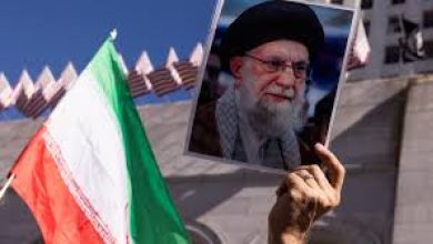 Οι αμερικανικές υπηρεσίες πληροφοριών εκτιμούν ότι η ηγεσία του Ιράν παραμένει σε μεγάλο βαθμό άθικτη και δεν βρίσκεται σε άμεσο κίνδυνο