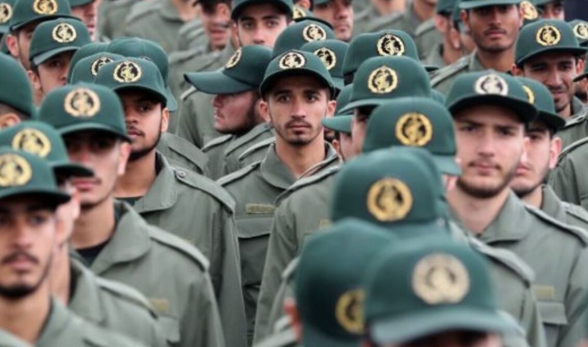 Με τον Ντόναλντ Τραμπ να συνεχίζει να απειλεί ότι θα καταστρέψει το Ιράν μέσα σε μια νύχτα ο πόλεμος στη Μέση Ανατολή μαίνεται.