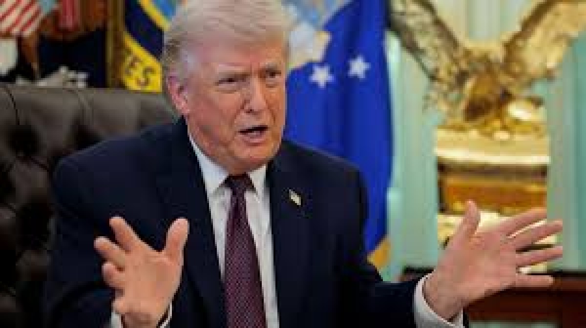 Καθώς το τελεσίγραφο που έχει απευθύνει στο Ιράν τελειώνει στις 03:00 τα ξημερώματα, ο Ντόναλντ Τραμπ συνεχίζει τις απειλές του…