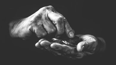 Η κατάσταση με την ακρίβεια στην Ελλάδα λαμβάνει εκρηκτικές διαστάσεις, θέτοντας υπό αμφισβήτηση όλους τους κυβερνητικούς σχεδιασμούς.