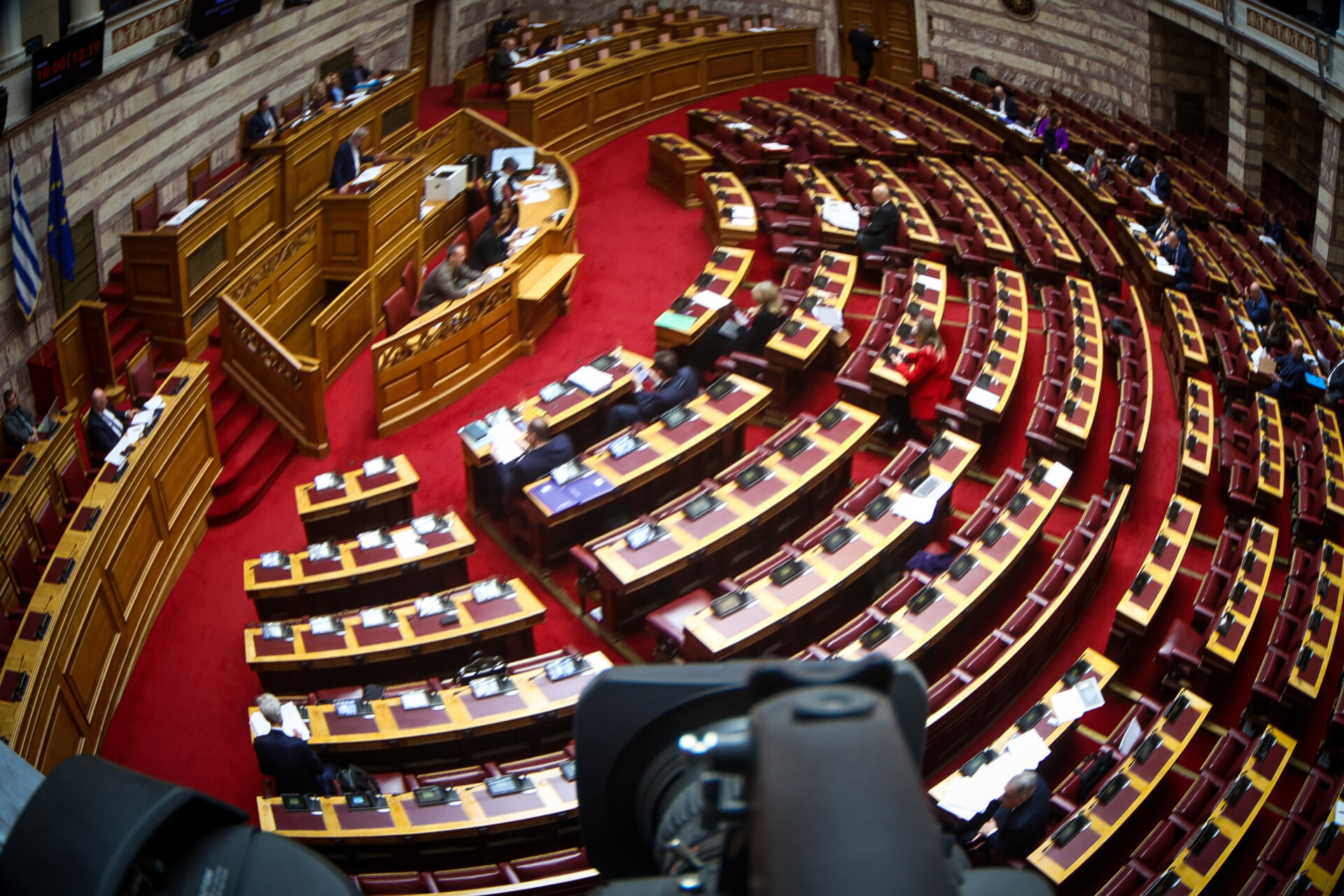 Οι γαλάζιοι βουλευτές Χαράλαμπος Αθανασίου και Τάσος Χατζηβασιλείου είναι οι εν ενεργεία βουλευτές που βρίσκονται στη νέα δικογραφία για τον ΟΠΕΚΕΠΕ.