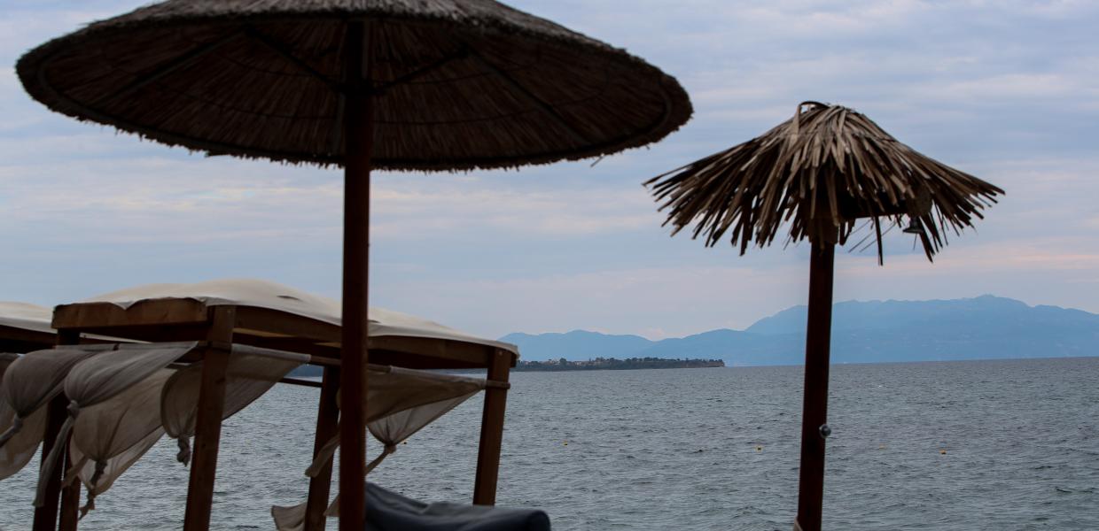 Σημαντική αλλαγή του καιρού με πτώση της θερμοκρασίας και έντονα φαινόμενα. Δείτε την πρόγνωση των μετεωρολόγων για το «βαρύ» δεκαήμερο που έρχεται.