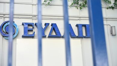 Την πληρώνουμε,με τιμολόγια, που ακριβαίνουν όλο και περισσότερο, για να μας ....κόβει το νερό!Κάθε μέρα σχεδόν ,στην Αττική, έχουμε δελτίο διακοπών στην υδροδότηση!
