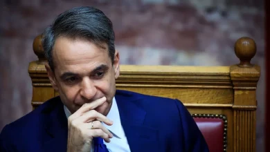 Οι μυστικοί σχεδιασμοί του Μαξίμου για το πολιτικό σκηνικό. Πώς συνδέεται η στρατηγική απέναντι στο ΠΑΣΟΚ με τις επερχόμενες αλλαγές στο κυβερνητικό σχήμα.
