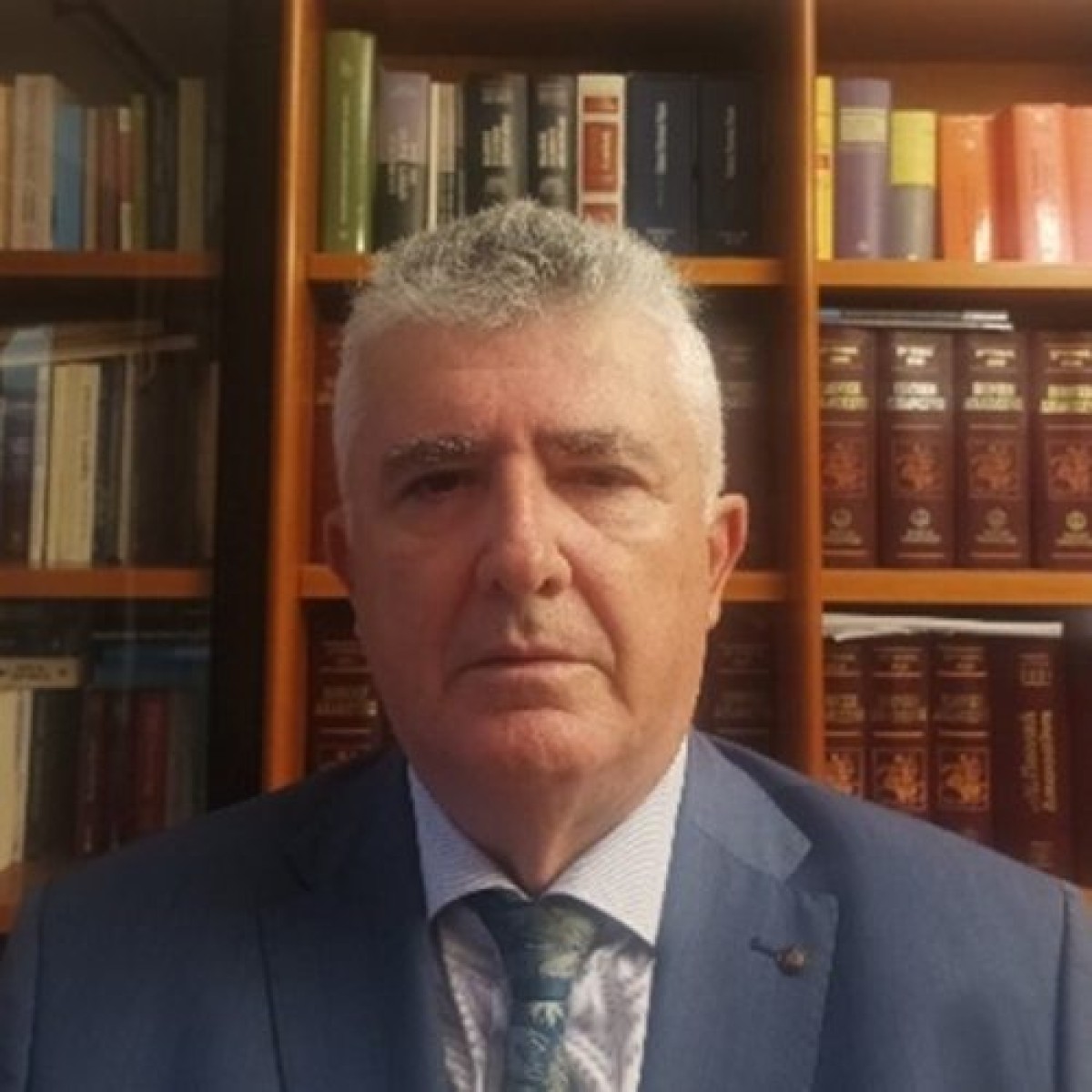 Πρώτος, όπως αναμενόταν, ήρθε στη διαδικασία της ακρόασης στη Διάσκεψη των Προέδρων της Βουλής ο εκ των υποψηφίων για τη θέση του Εισαγγελέα