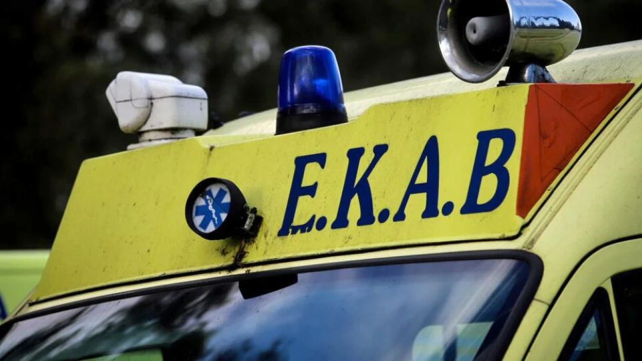 Έντονες αντιδράσεις για την κατάσταση του στόλου του ΕΚΑΒ. Εργαζόμενοι αναγκάστηκαν να πληρώσουν για επισκευές ασθενοφόρων. Η απάντηση της διοίκησης και η ΕΔΕ.