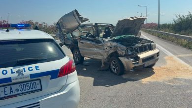 Τραγωδία στην άσφαλτο στα Μάλγαρα: 70χρονη έχασε τη ζωή της όταν το αυτοκίνητό της προσέκρουσε στο πίσω μέρος νταλίκας. Δείτε τις συνθήκες του δυστυχήματος.