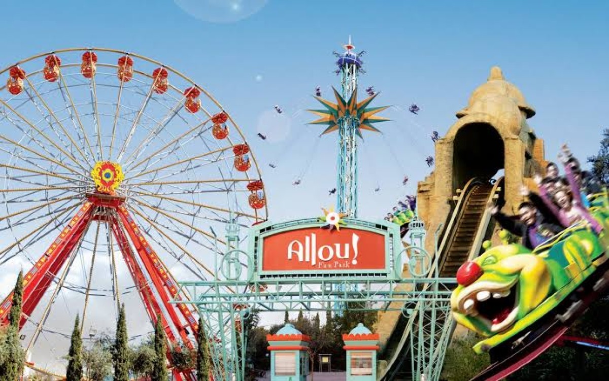 Σε νέα εποχή φαίνεται να περνά το Allou Fun Park, καθώς ο χώρος των 26.000 τ.μ. στον Ρέντη αναμένεται να αξιοποιηθεί από την εταιρεία More, στην οποία πλειοψηφικό ποσοστό κατέχει η Alter Ego Media του Βαγγέλη Μαρινάκη.