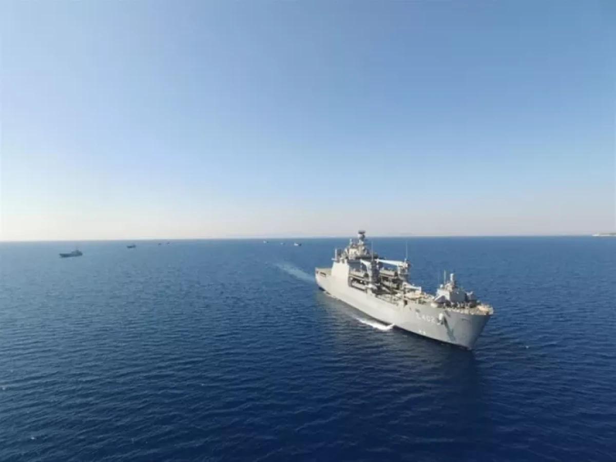 Νέους ισχυρισμούς για τη στρατιωτικοποίηση των ελληνικών νησιών προβάλλουν τουρκικά μέσα ενημέρωσης, συνδέοντας τις αμυντικές κινήσεις της Ελλάδας με την ανάπτυξη ισραηλινών οπλικών συστημάτων.