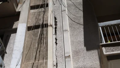 Τουλάχιστον από τον Μάρτιο φαίνεται πως γνώριζε η εταιρεία «Ελληνικό Μετρό» για τις ρωγμές και τις καθιζήσεις που έχουν προκληθεί σε διαμερίσματα στην Κυψέλη από τις εργασίες του μετροπόντικα για την γραμμή 4.