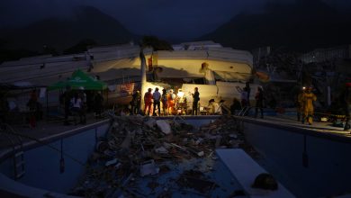 Μέσα στο χάος και την απόλυτη καταστροφή που άφησαν πίσω τους οι φονικοί σεισμοί στη Βενεζουέλα, μια επιχείρηση διάσωσης έχει μετατραπεί σε σύμβολο ελπίδας.