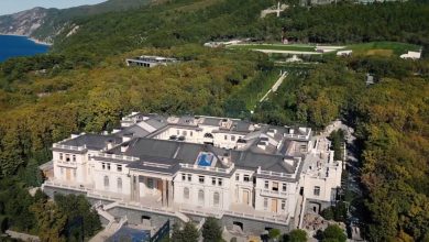 Ουκρανικά μη επανδρωμένα αεροσκάφη (drones) έπληξαν εξέδρα εκτόξευσης πυραύλων, η οποία χρησιμοποιείτο για την προστασία μίας από τις πολυτελείς κατοικίες του Ρώσου προέδρου Βλαντίμιρ Πούτιν από επιθέσεις μεγάλου βεληνεκούς.