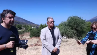 Ευθύνες καταλόγισε στην κυβέρνηση για τις καταστροφικές πυρκαγιές στη Δυτική Αττική, ο γενικός γραμματέας του Κομμουνιστικού Κόμματος Ελλάδας, Δημήτρης Κουτσούμπας, ο οποίος περιοδεύει στις περιοχές που δοκιμάζονται από τις φωτιές.
