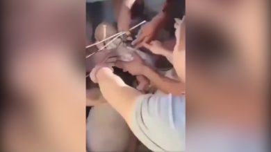 Μέσα στο πένθος και τις εικόνες καταστροφής που αφήνει πίσω του ο καταστροφικός σεισμός των 7,4 βαθμών της κλίμακας Ρίχτερ στην Κολομβία, μια συγκλονιστική στιγμή στο Κάλι μετατράπηκε σε σύμβολο ελπίδας.