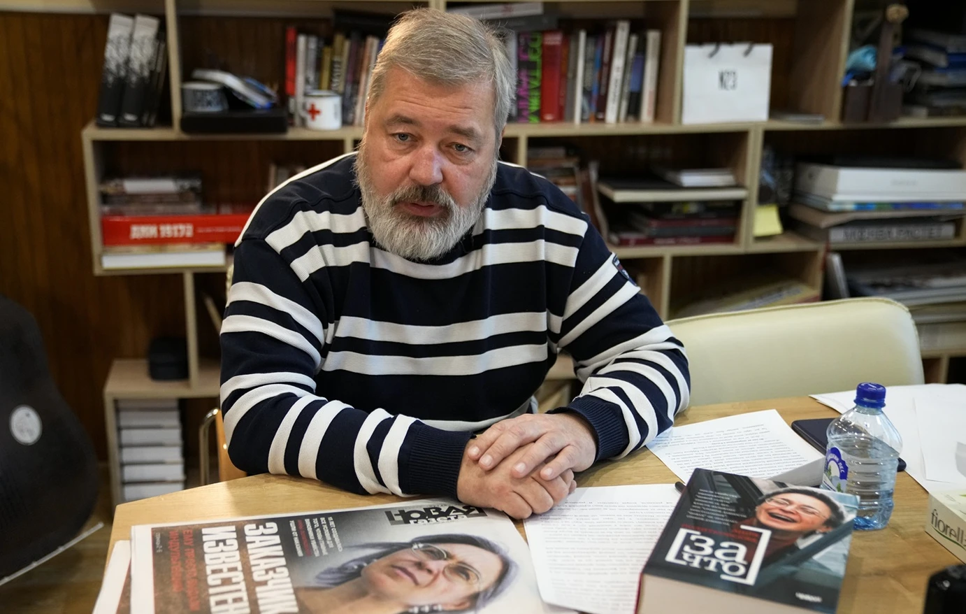 Ανοιχτό αφήνει ο Ντμίτρι Μουράτοφ το ενδεχόμενο ο Βλαντίμιρ Πούτιν να προχωρήσει στη χρήση πυρηνικού όπλου στον πόλεμο στην Ουκρανία, επισημαίνοντας ότι κανείς δεν μπορεί να γνωρίζει τι πραγματικά σκέφτεται ο Ρώσος πρόεδρος.
